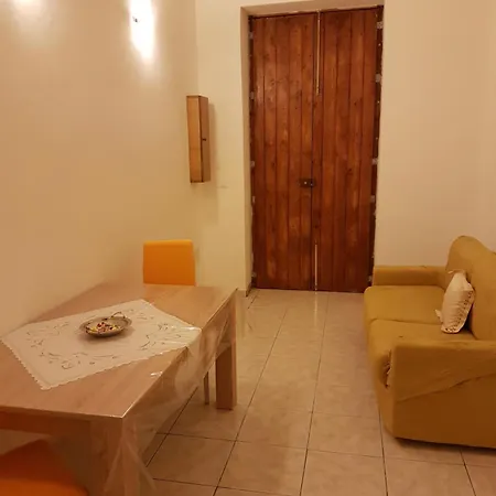 In The Heart Of Ortigia Apartment *
